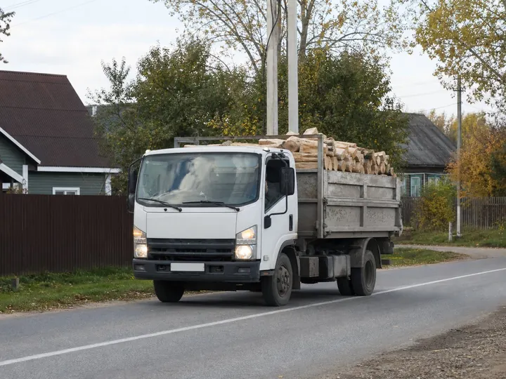 Привоз дров газелью до 8 кубометров в Лотошине